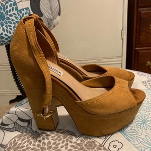 Platform high heels (size 7)